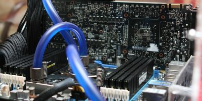 motherboard-386669_640